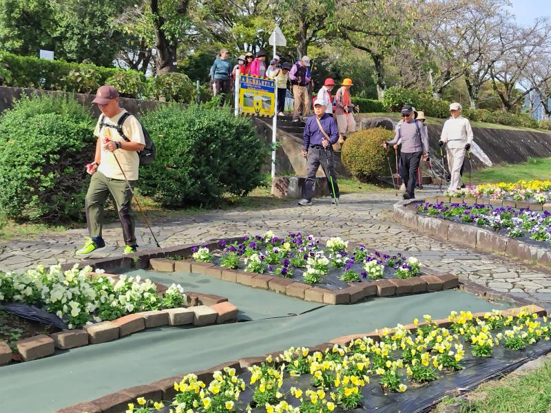 水無川右岸です