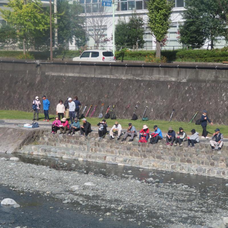 水量が多いので渡れません