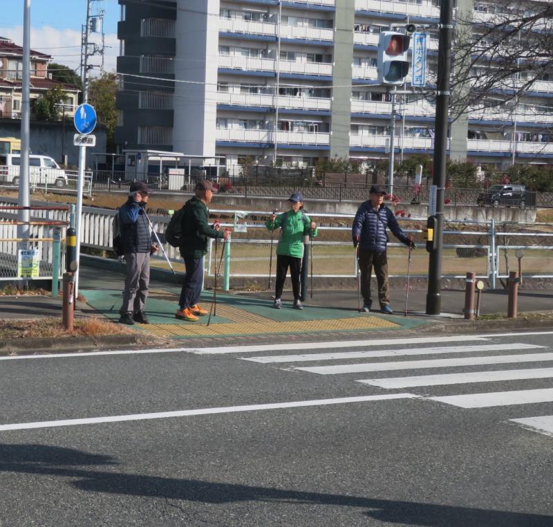 公園前の信号待ち