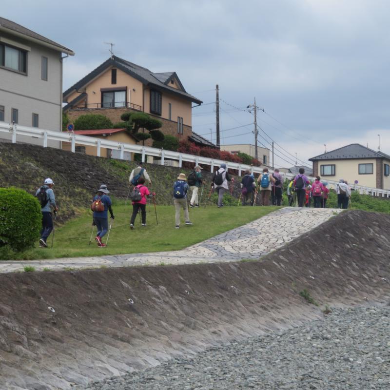 帰りは右岸です