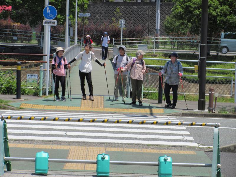 カルチャパーク目の信号待ち