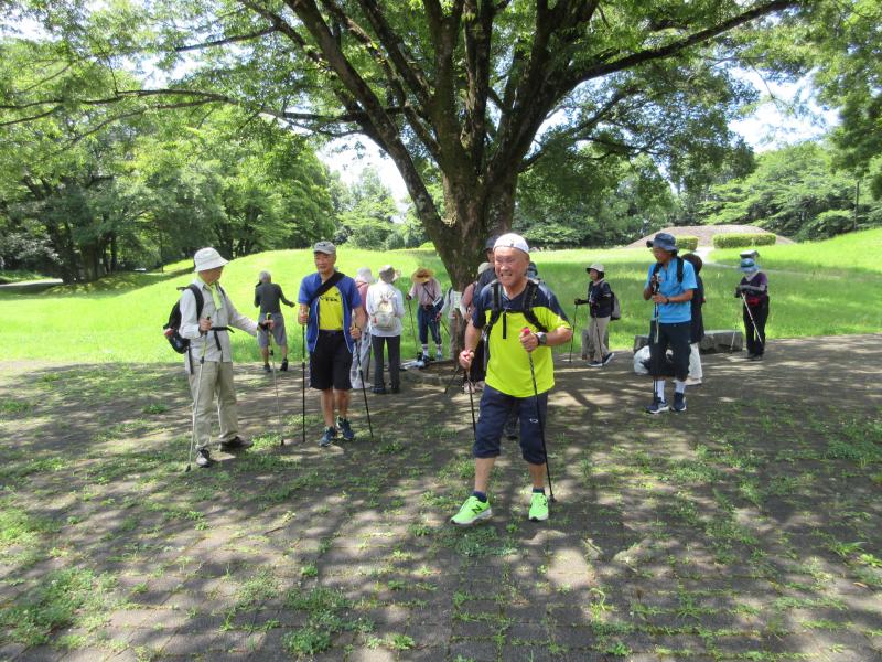 体育館に戻ります