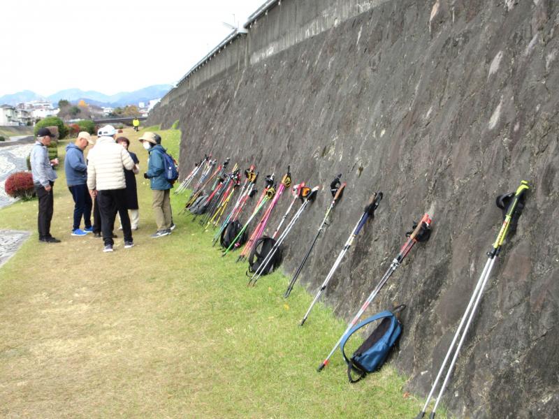 ポールは一列に並べると忘れない