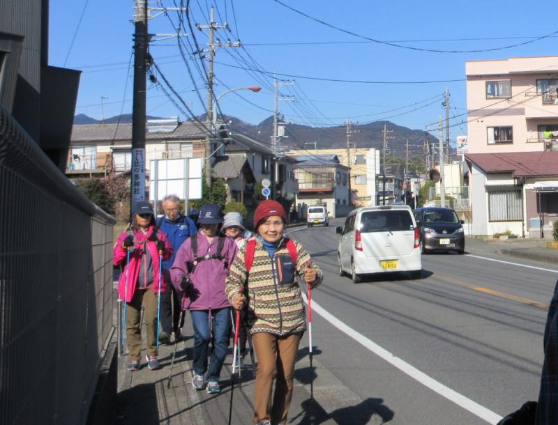 車に気を付けて