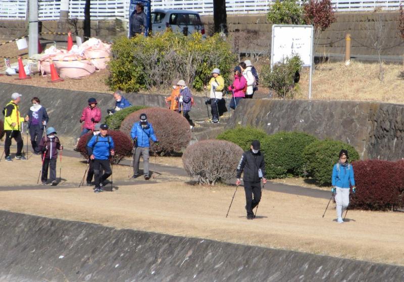 緑道に戻ってきます