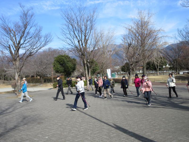 左右の違いを知ってもらう