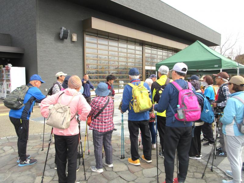 ウルトラマラソンの話を聞きます（誰も参加できないです）