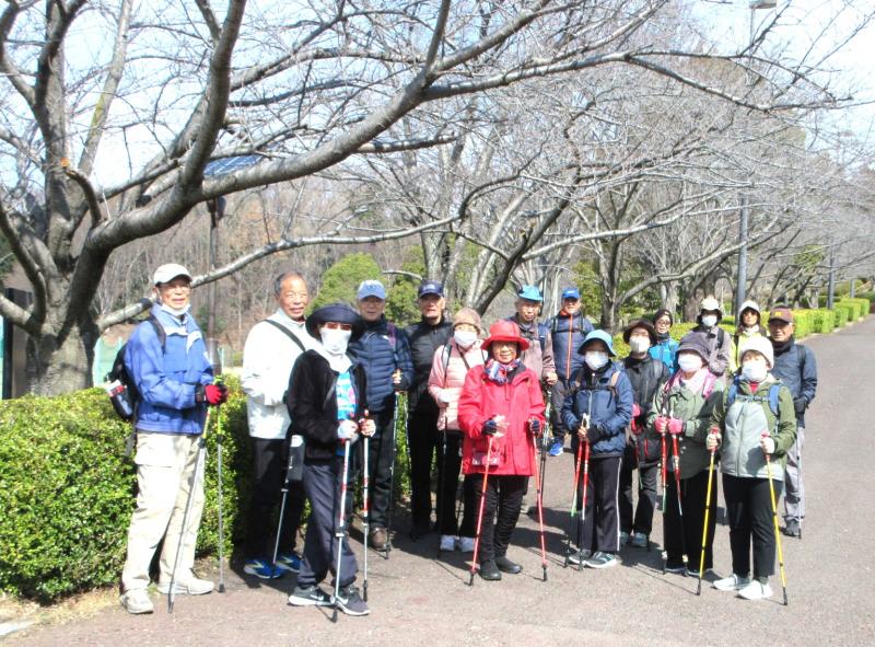 出発地点ですが桜はまだです