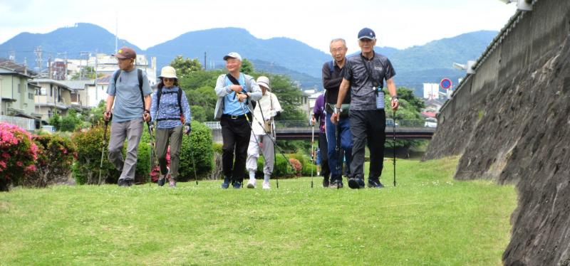 続いてきます、間もなく休憩