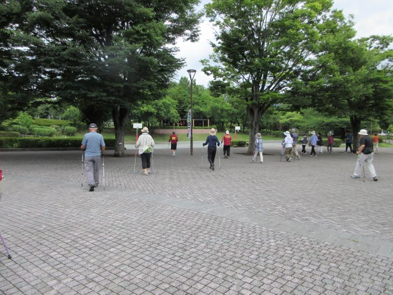 横一列で基本歩行