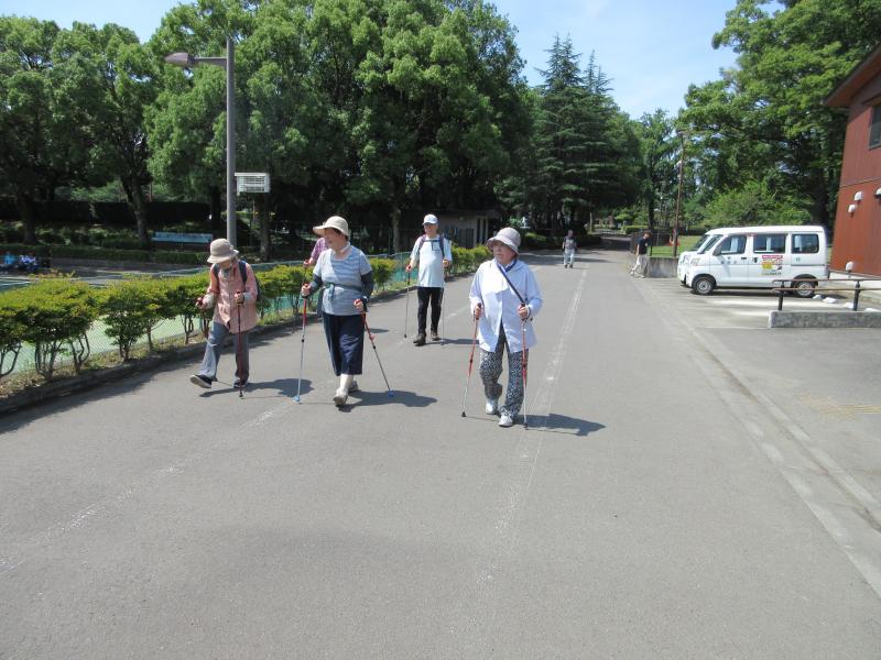 暑いですがこがめさんも出発