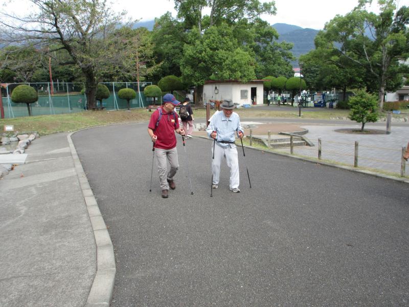 コーチ