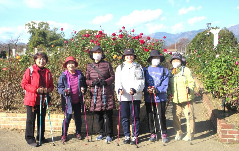 まだバラは咲いています