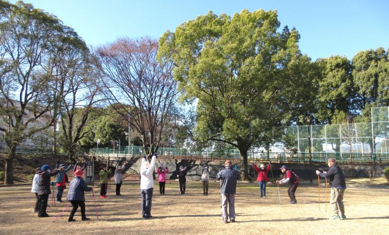 グループに分かれてレクレーションゲーム