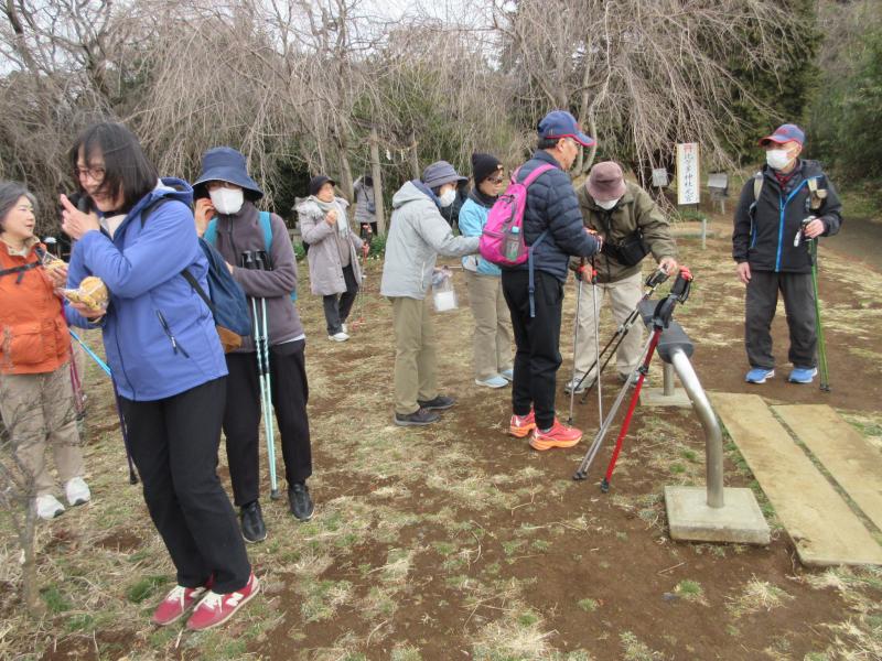 元宮の周りでおやつ（しゅうくりーむ）