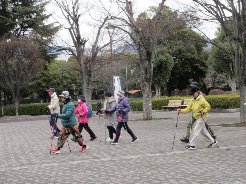 コーチの発声でスタート