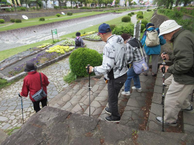 階段でも講習をします